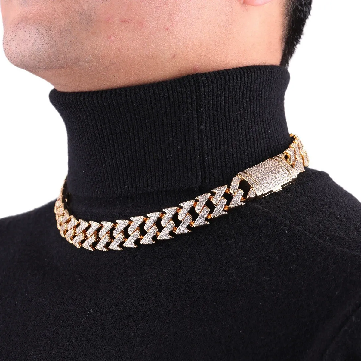 S925 Moissanite Curved Cuban Chain