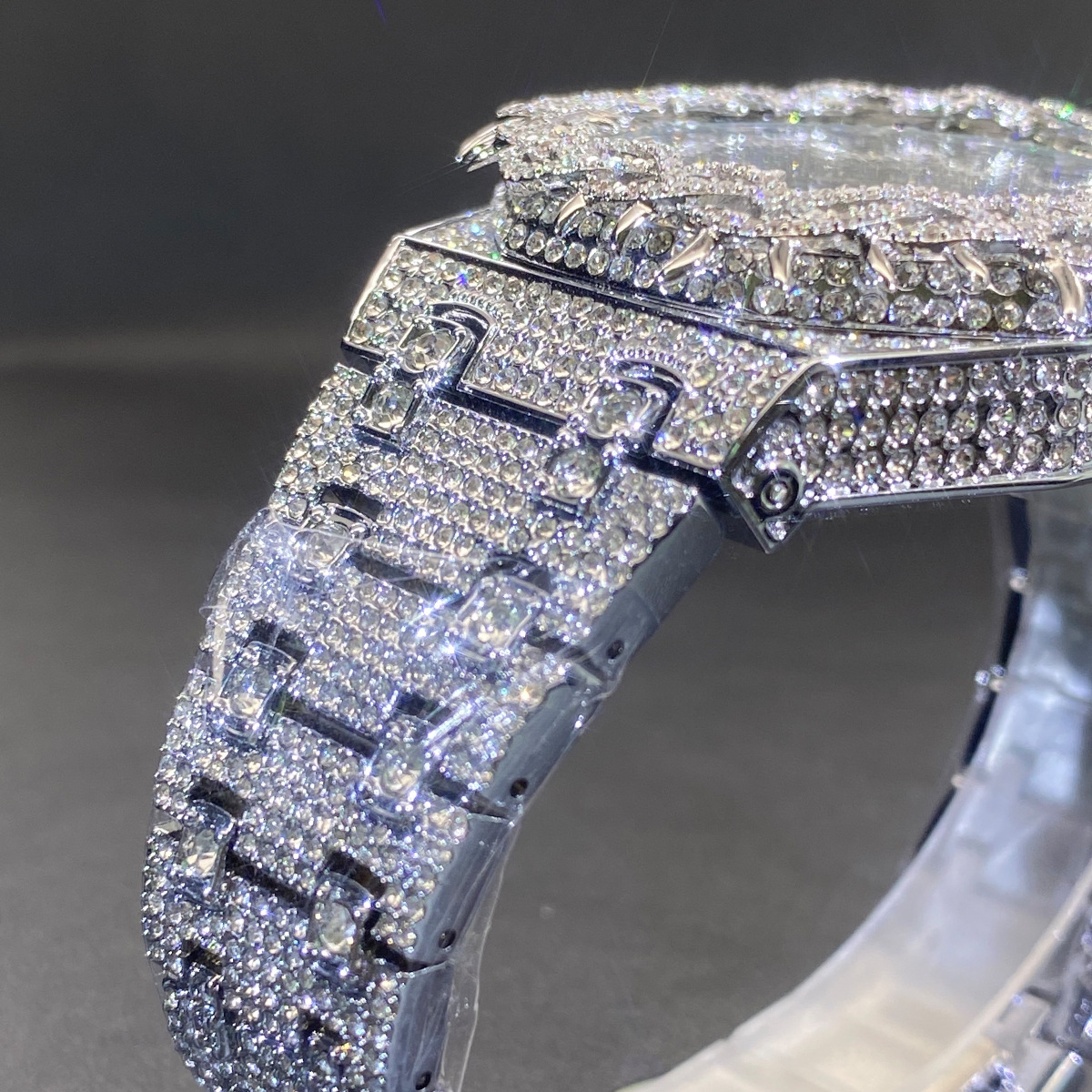 Iced Out Thorn Crown Men Watch 