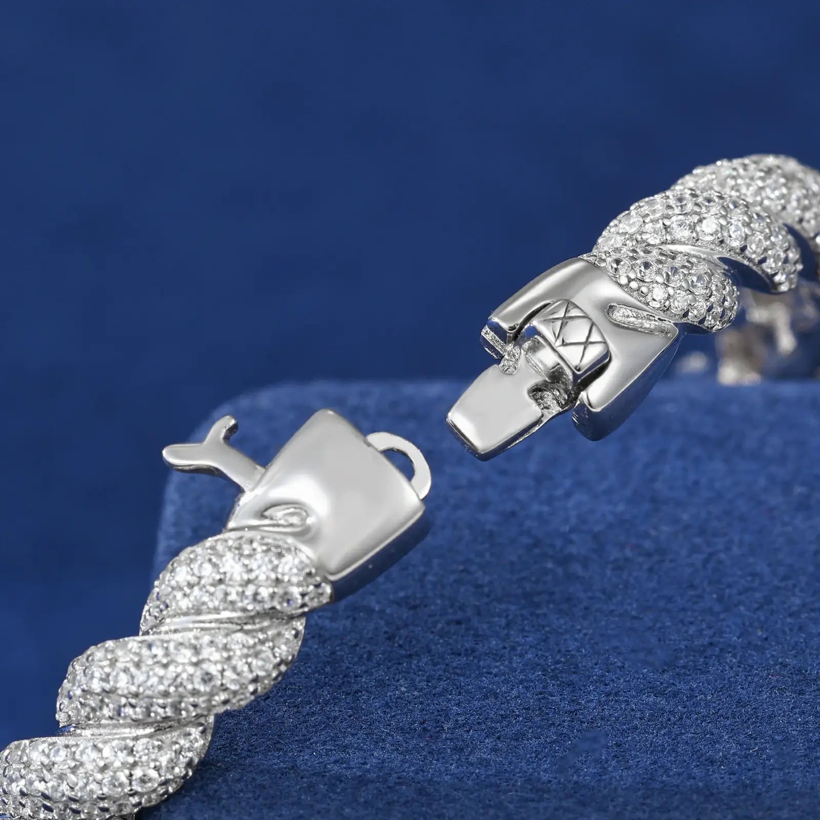 8mm Moissanite New Twist Cross Cuban Bracelet
