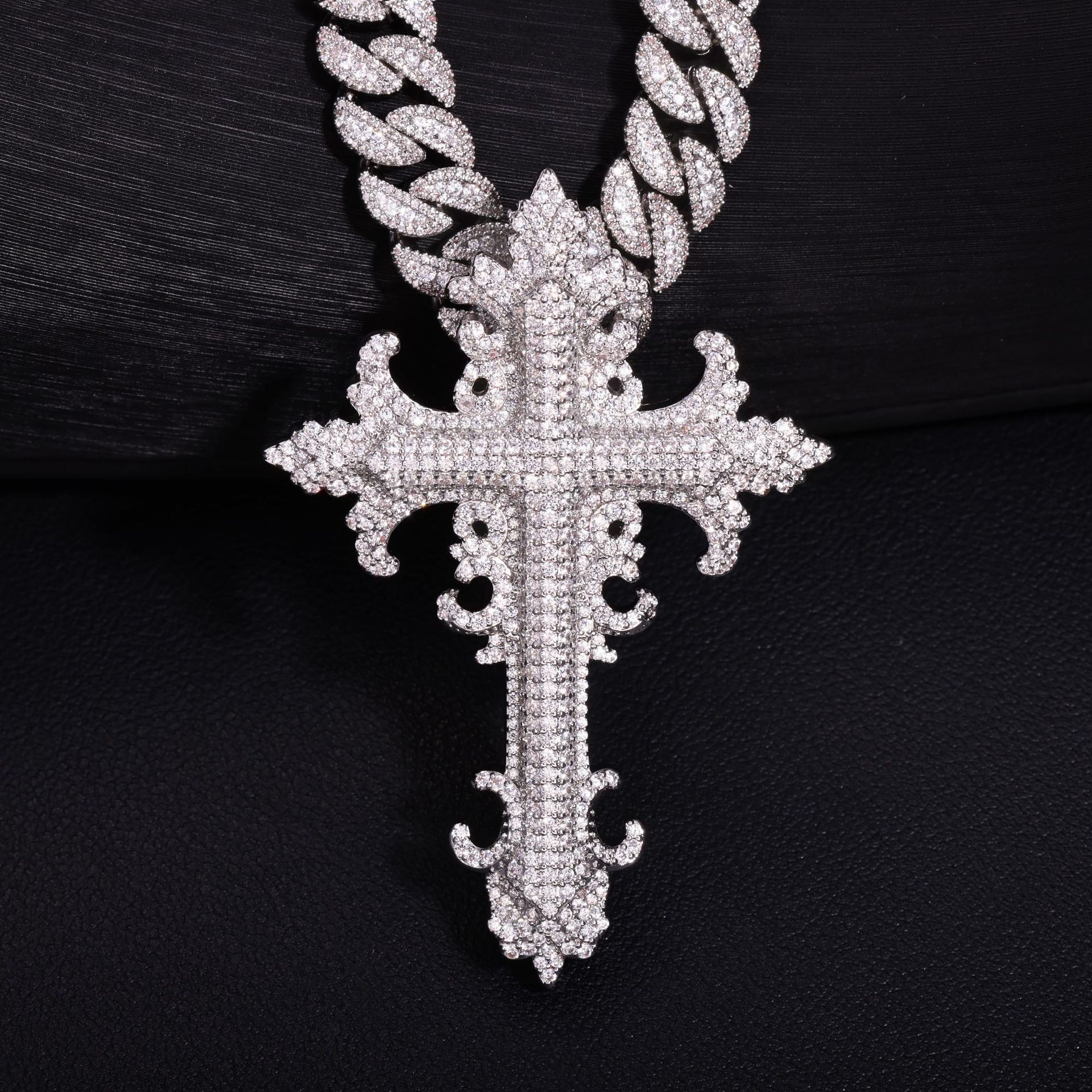 S925 Moissanite Trendy Cross Pendant
