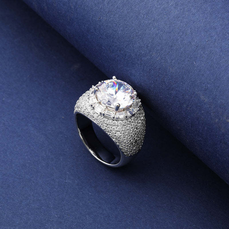 Moissanite Hip Hop Pigeon Egg Ring