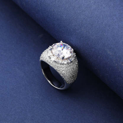 Moissanite Hip Hop Pigeon Egg Ring