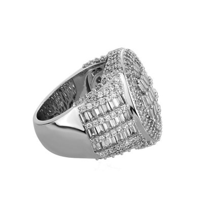 Moissanite Trendtide Trapezoid Square Diamond Close Set Disc Ring
