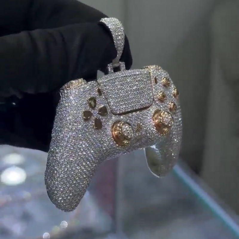 Luxury Control Game Moissanite Pendant