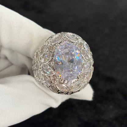 Moissanite Brilliant Dove Egg Ring