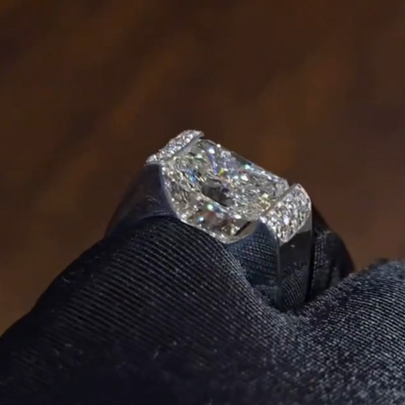 Luxury Alien Stone Moissanite Ring