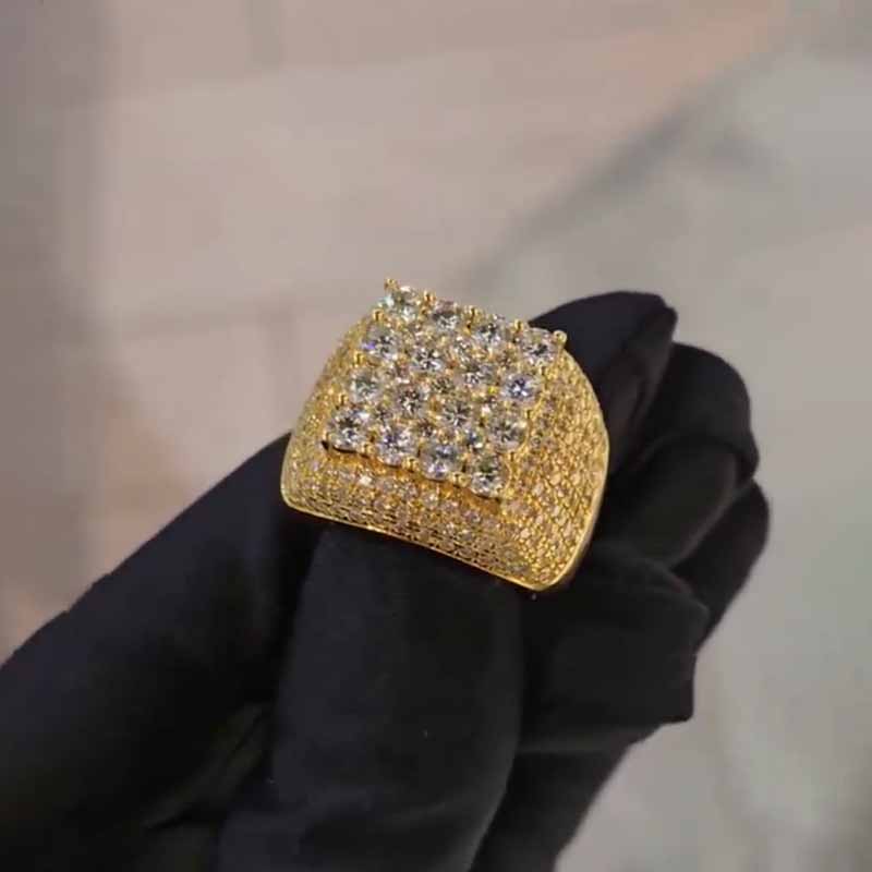 King Gold Sequence Moissanite Ring