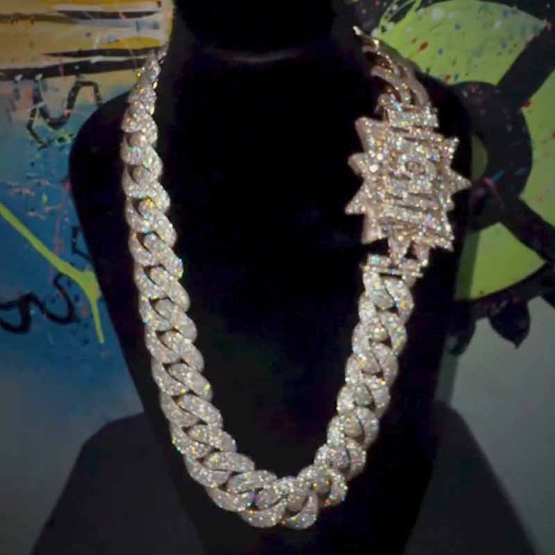 Moissanite WOW Letter Design Buckle Cuban Chain