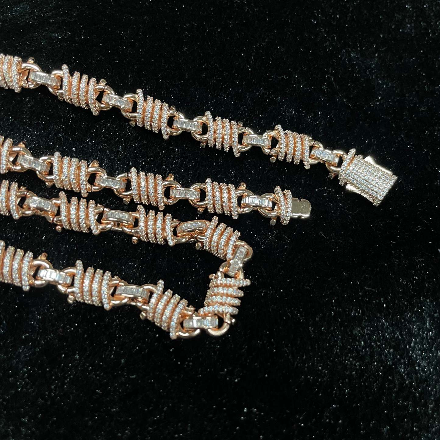 Moissanite Cross Around Oval Design Sense Chain