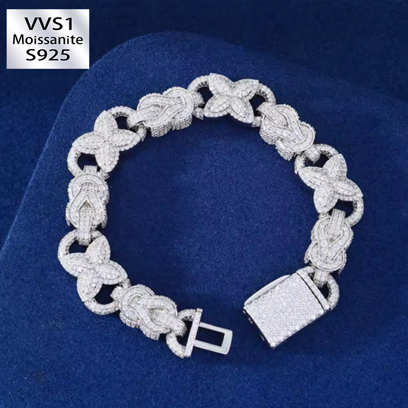 Moissanite Diamond-Shaped Horseshoe Buckle Bracelet