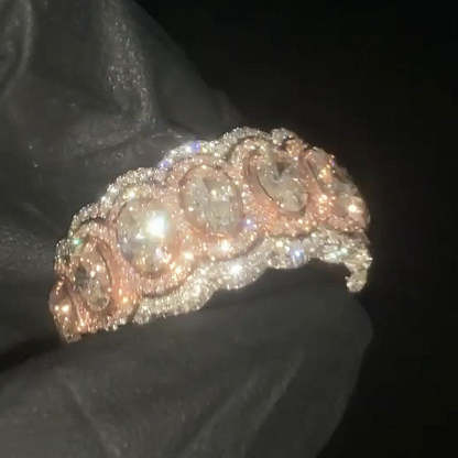 Moissanite Patterned Edge Design Oval Goose Egg Diamond Ring