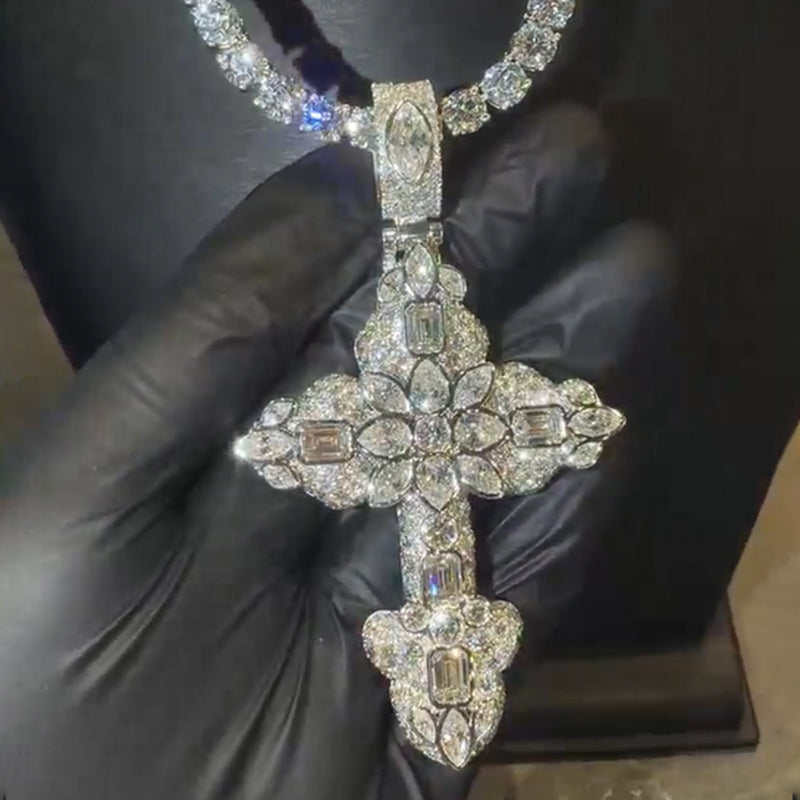 Cross Special Inlaid Gravity Moissanite Pendant