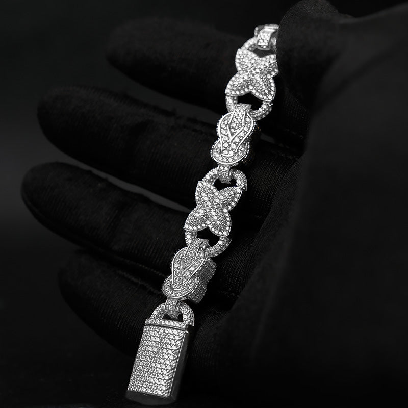Moissanite Diamond-Shaped Horseshoe Buckle Bracelet
