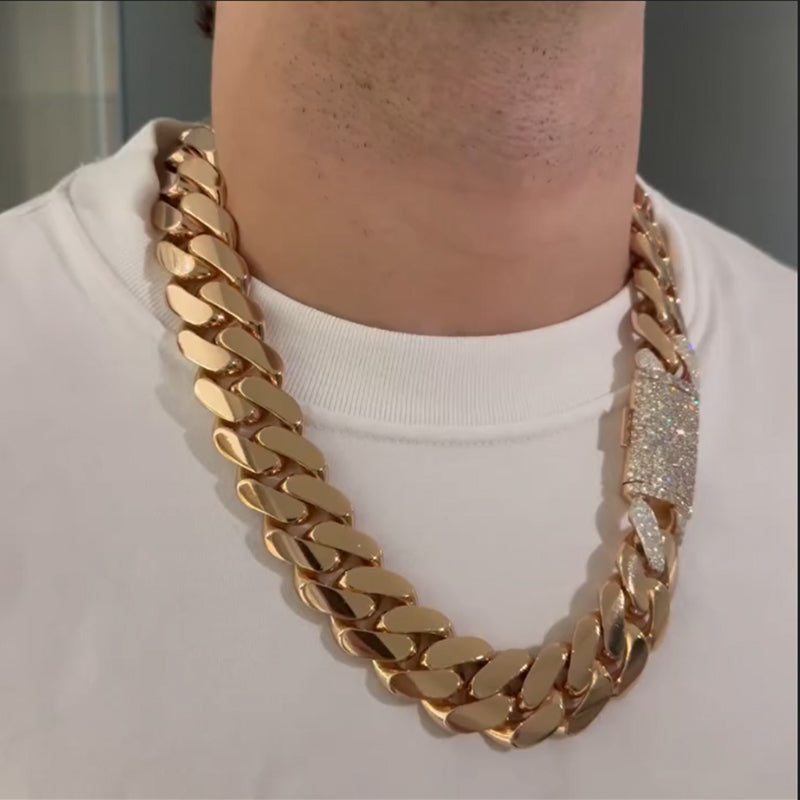 25mm Detail-oriented Design Moissanite Cuban Chain