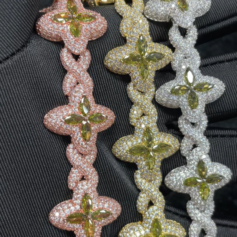 Moissanite Four-leaf Clover Infinite Cross Lucky Chain