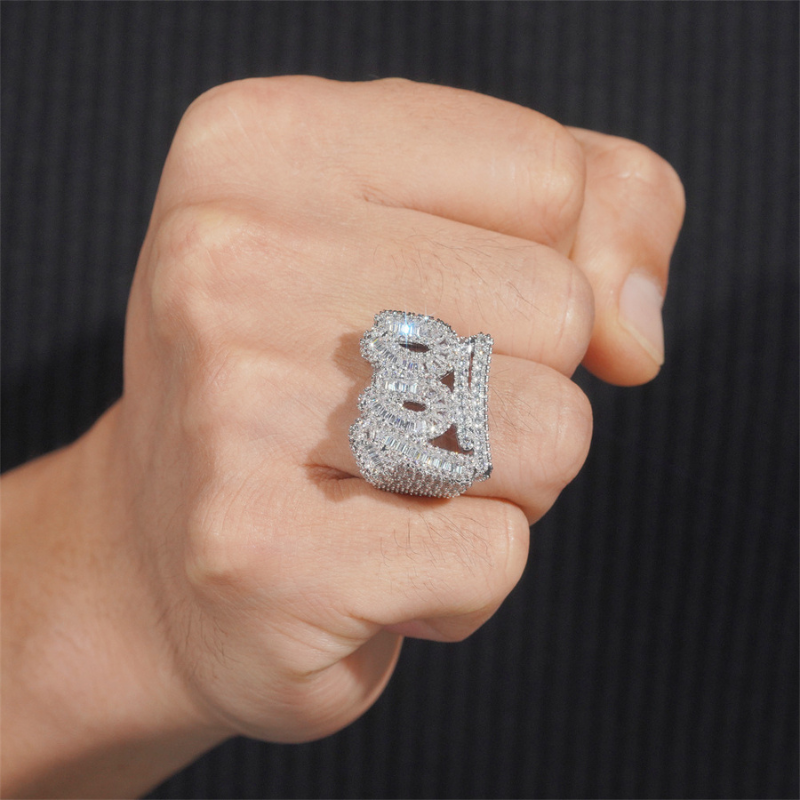 Moissanite Hip Hop 100 Points Personality Fashion Ring