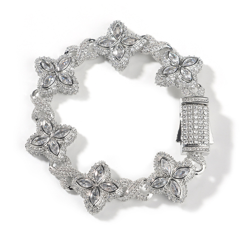 Moissanite Hip Hop Four Leaf Clover Infinity Bracelet