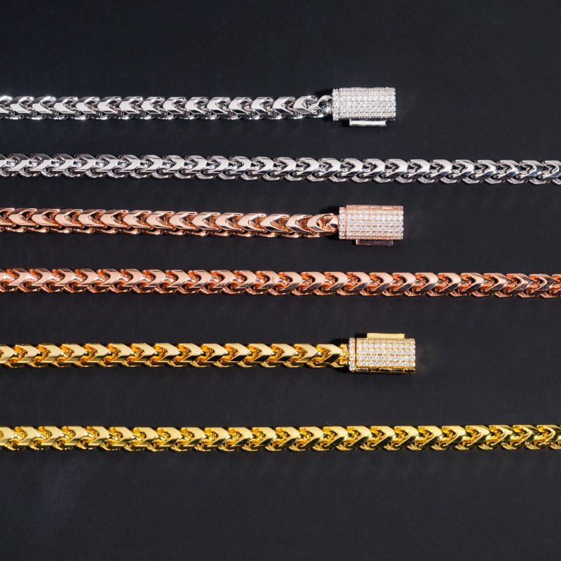 S925 4mm Moissanite Buckle Snake Bone Twist Chain