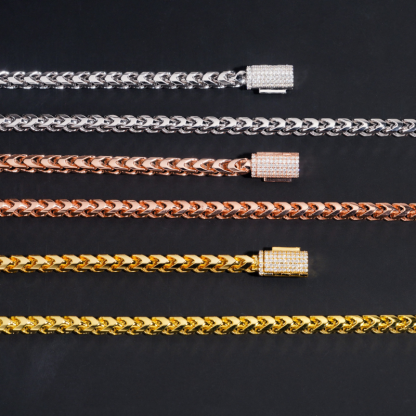 S925 4mm Moissanite Buckle Snake Bone Twist Chain