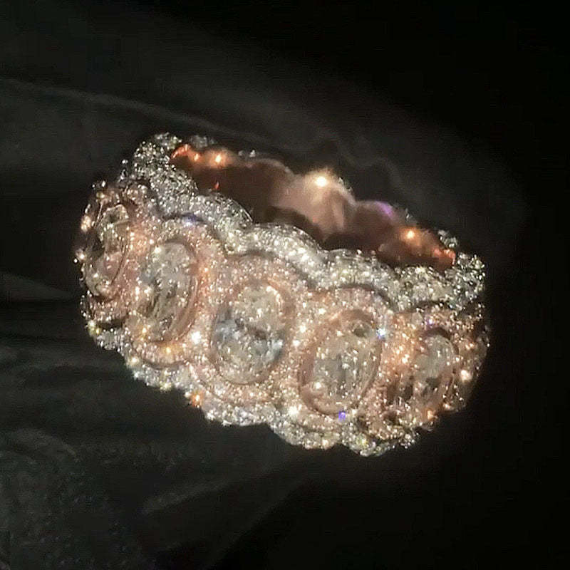 Moissanite Patterned Edge Design Oval Goose Egg Diamond Ring