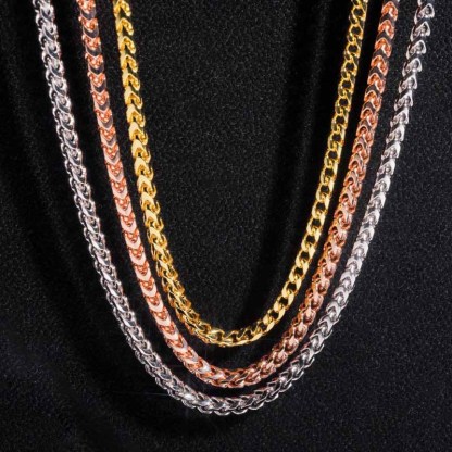 S925 4mm Moissanite Buckle Snake Bone Twist Chain