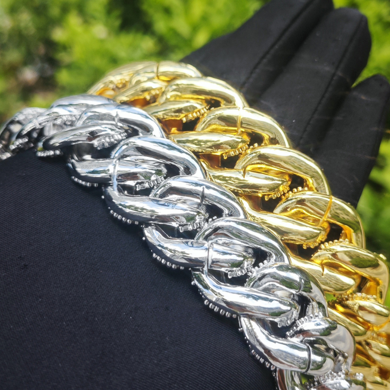 25mm Moissanite Hip Hop T Square Diagonal Buckle Crescent Design Cuban Bracelet