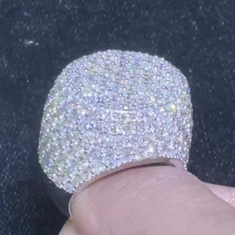 Moissanite Three-dimensional Oval Diamond Ring