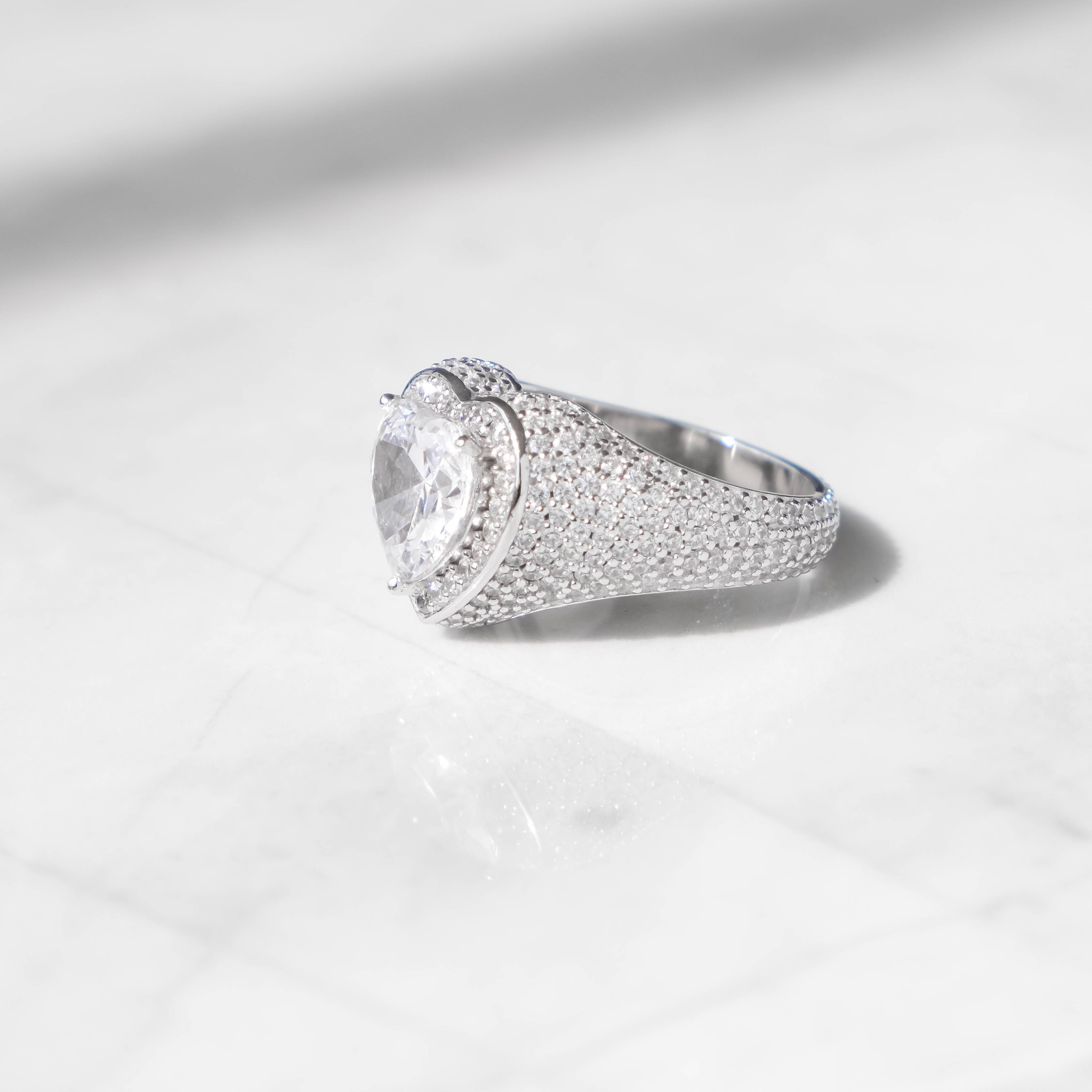 Clustered Heart Ring White Gold - 6IX ICE