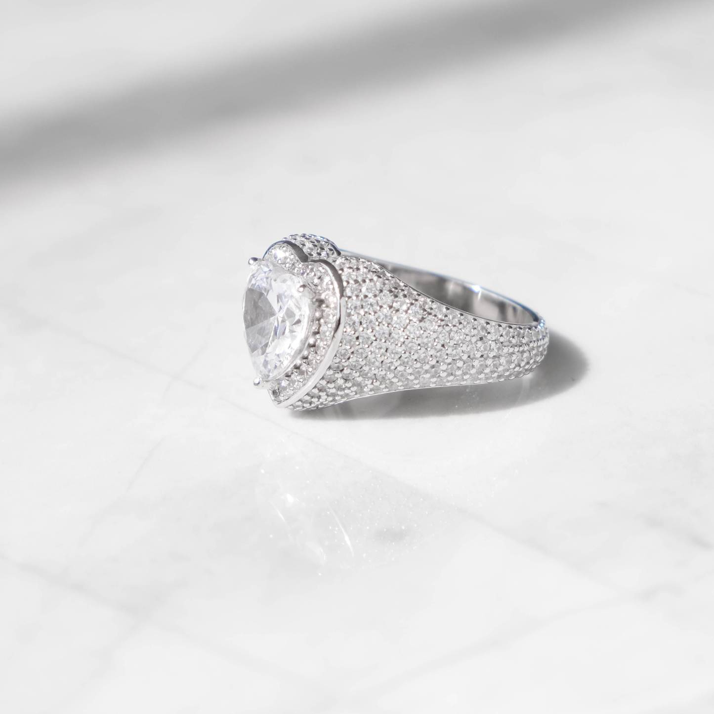 Clustered Heart Ring White Gold - 6IX ICE