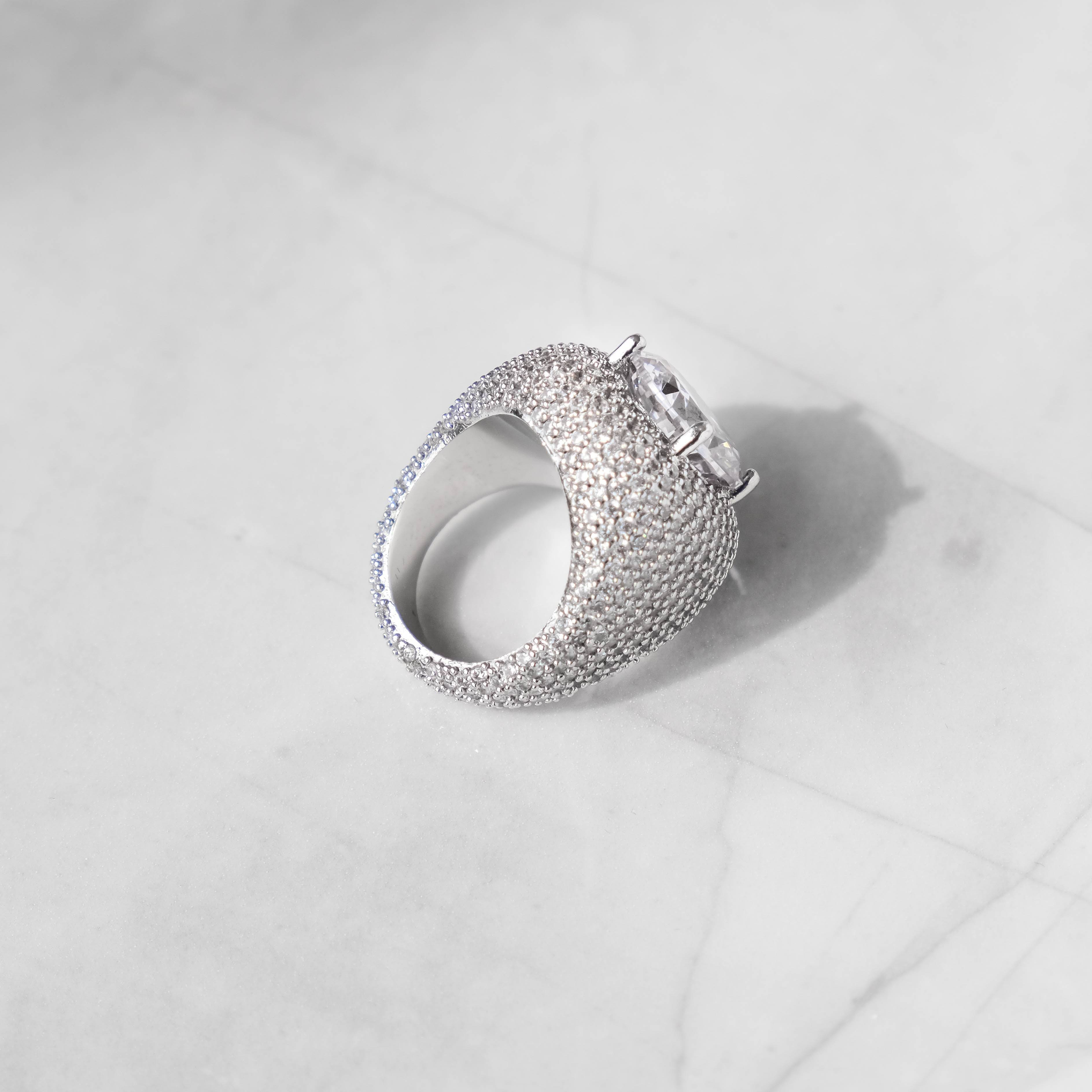Diamond Clustered Band Ring White Gold - 6IX ICE