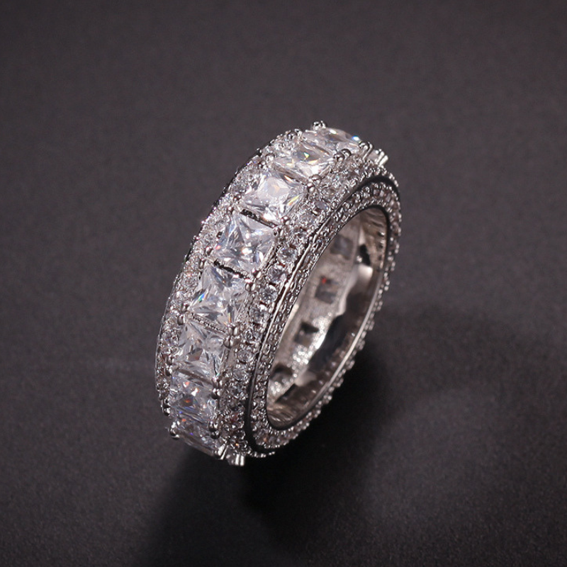 Moissanite Luxury Sparkling Square Zirconium Round Diamond Ring