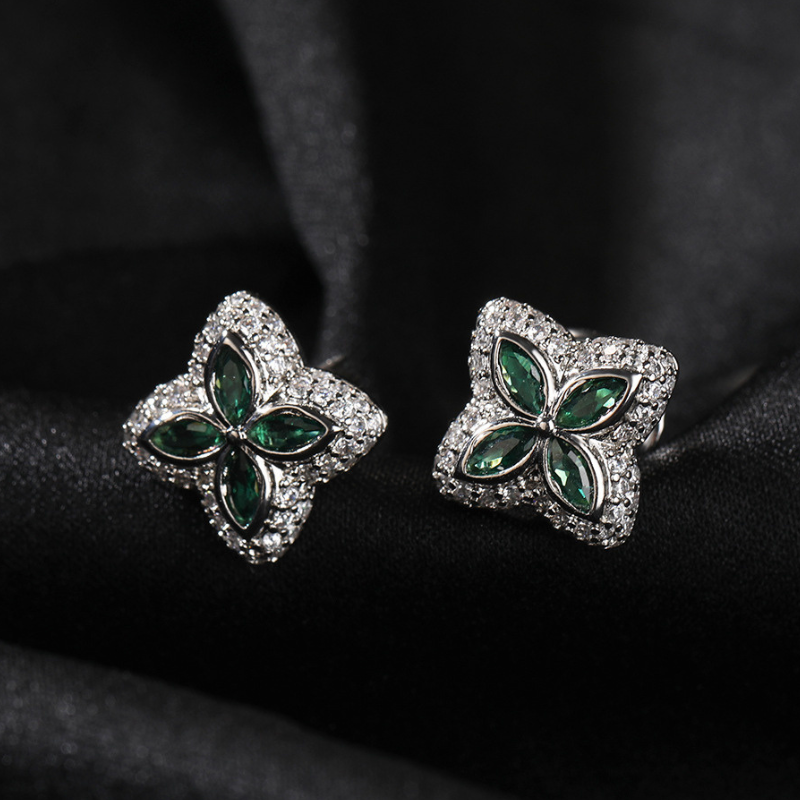 Moissanite Inlaid Gemstone Four-leaf Clover Lucky Earrings