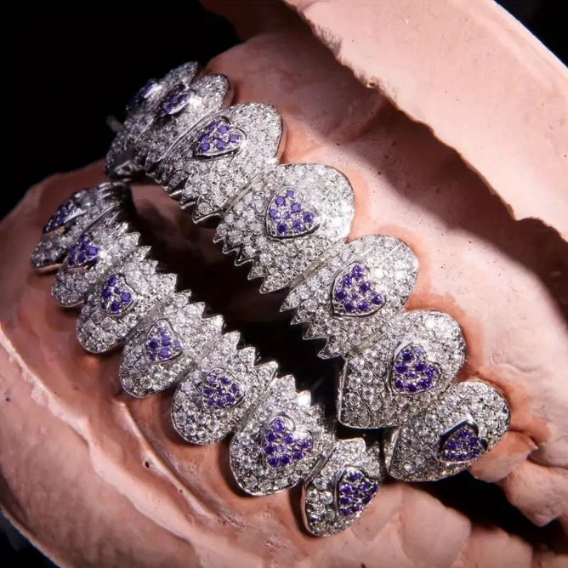 Moissanite Hip Hop Love Eight-tooth Grillz