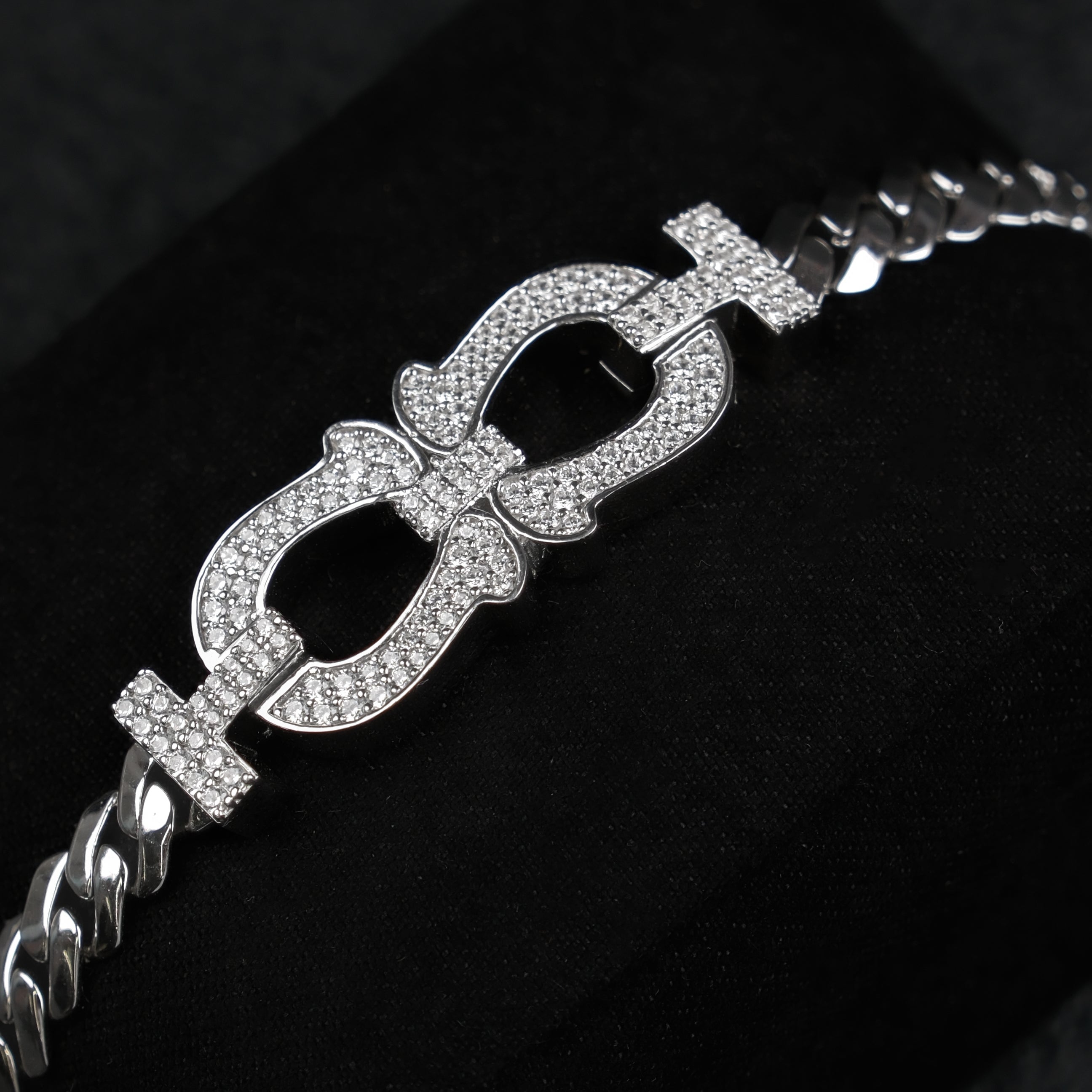 Moissanite Horseshoe Buckle Bracelet