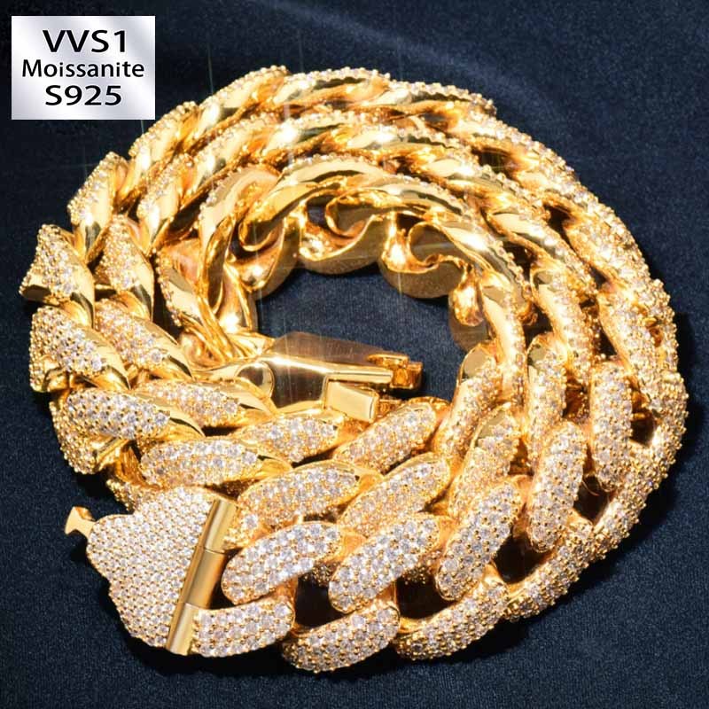 18mm Moissanite Hip Hop Crescent Buckle Cuban Chain