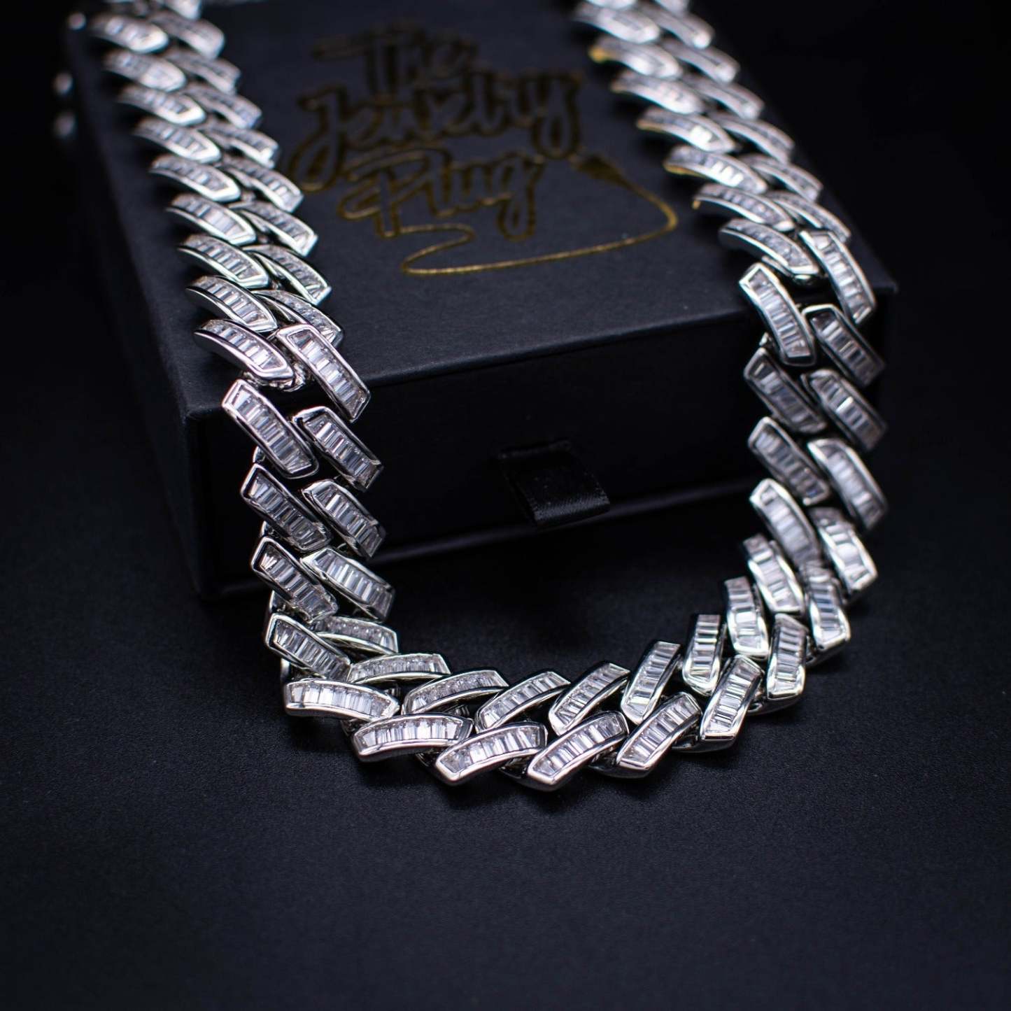 Moissanite Baguette Cuban Link Chain (18mm) in White Gold