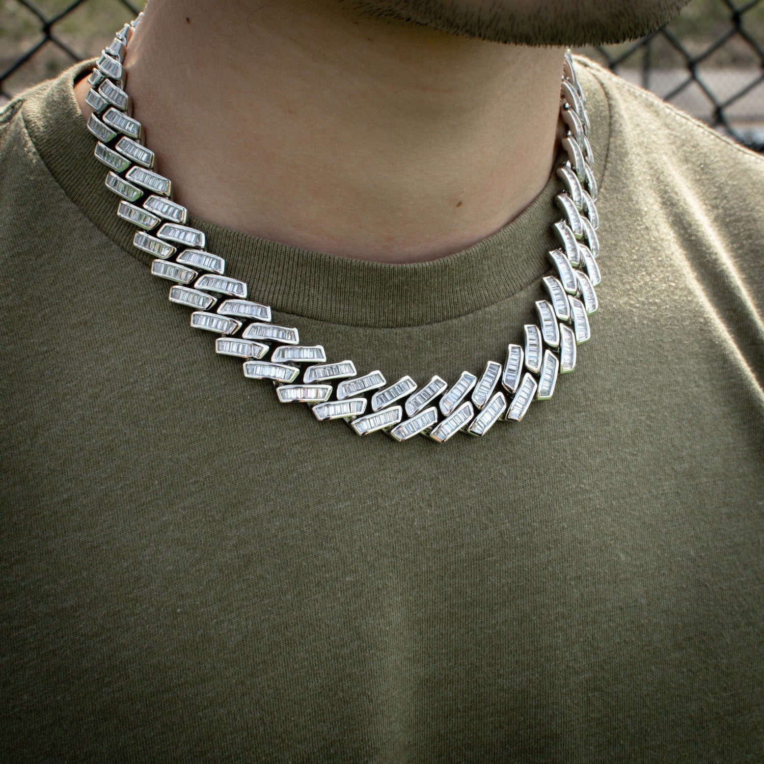 Moissanite Baguette Cuban Link Chain (18mm) in White Gold