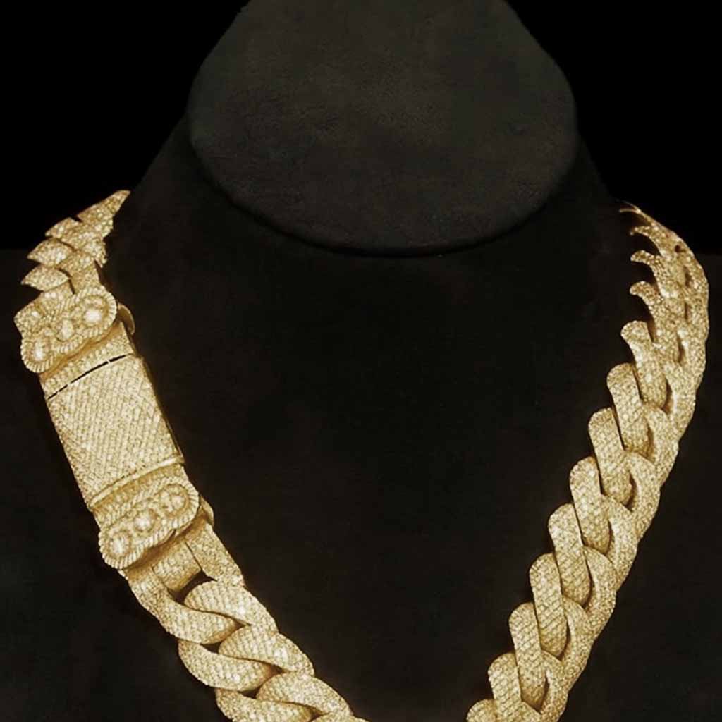 New Moissanite Praying Hands Cross Pendant