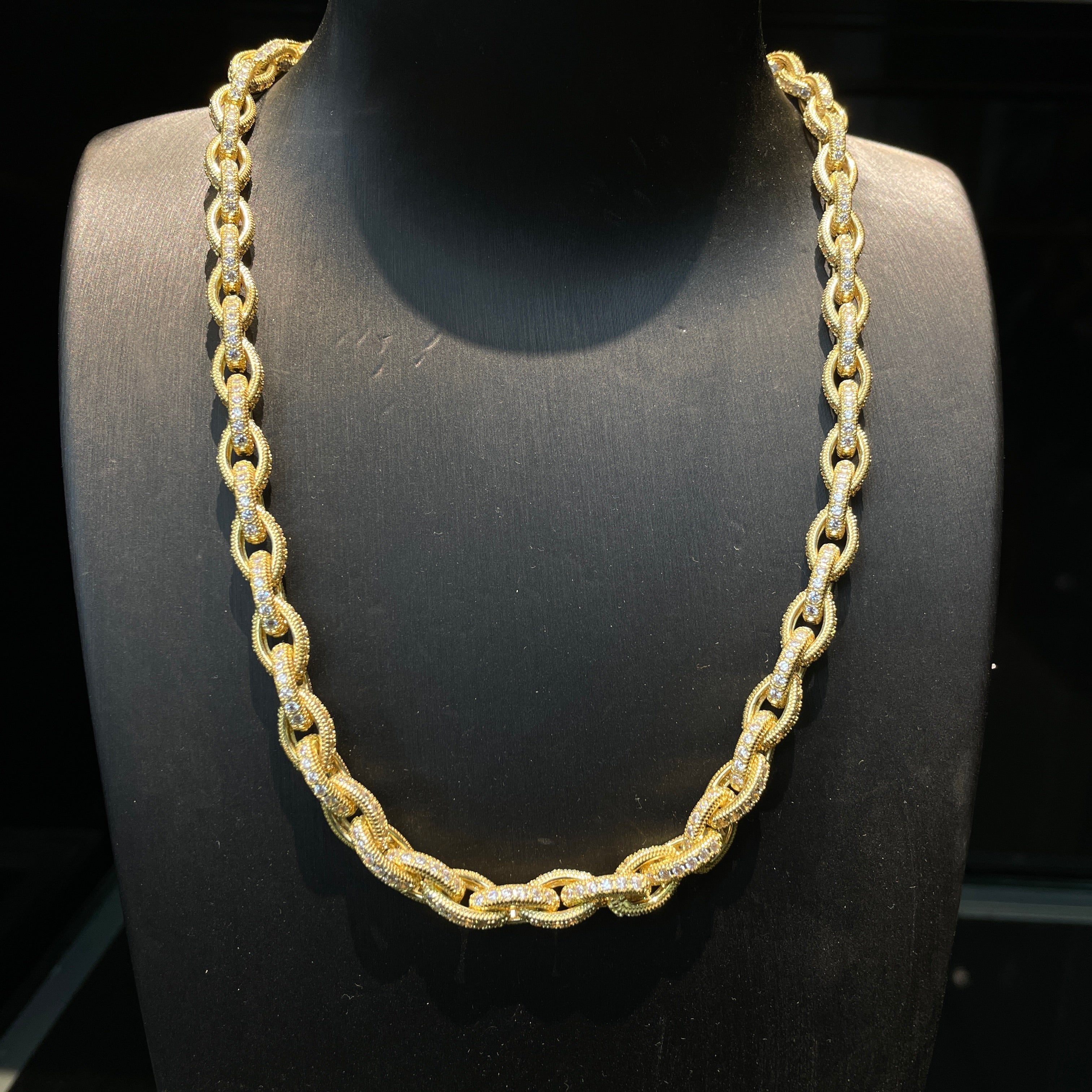 5mm Moissanite Cross Chain O-Link Necklace