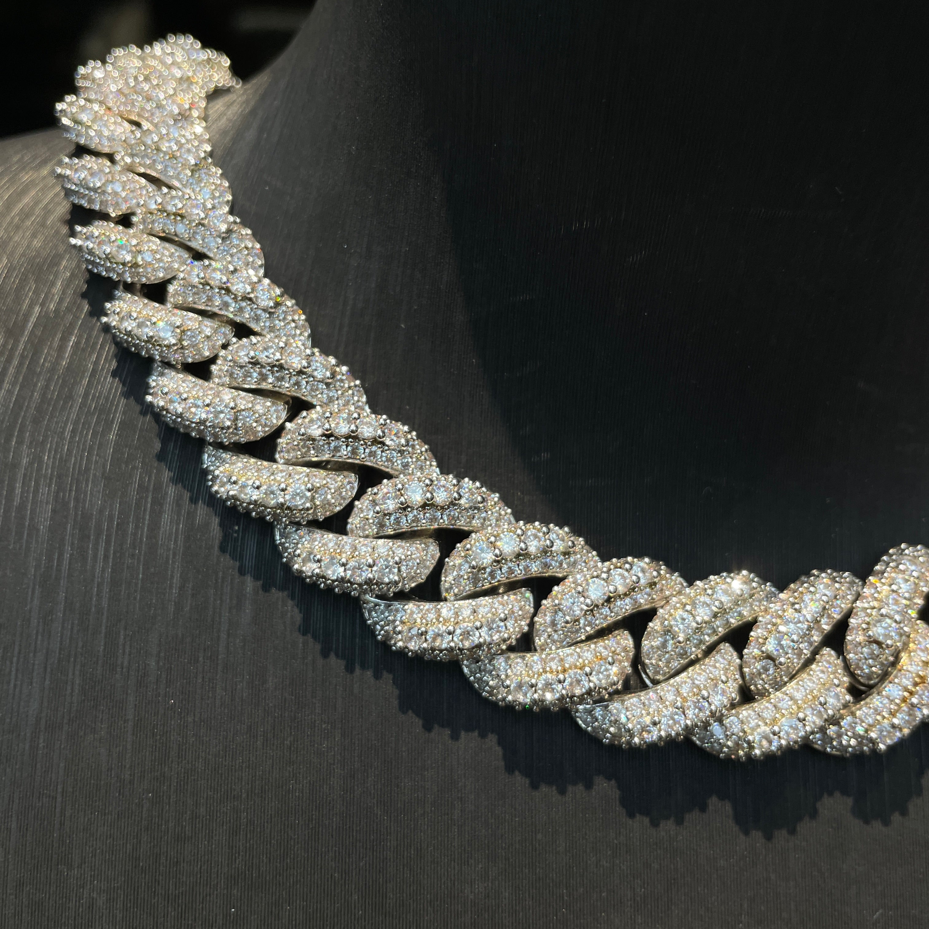 18mm Moissanite Hip-Hop Bubble Cuban Chain