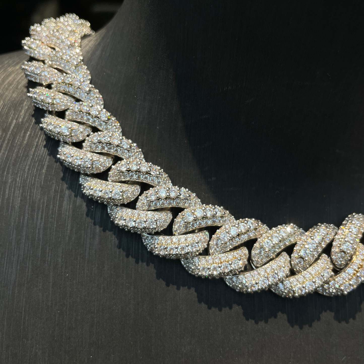 18mm Moissanite Hip-Hop Bubble Cuban Chain