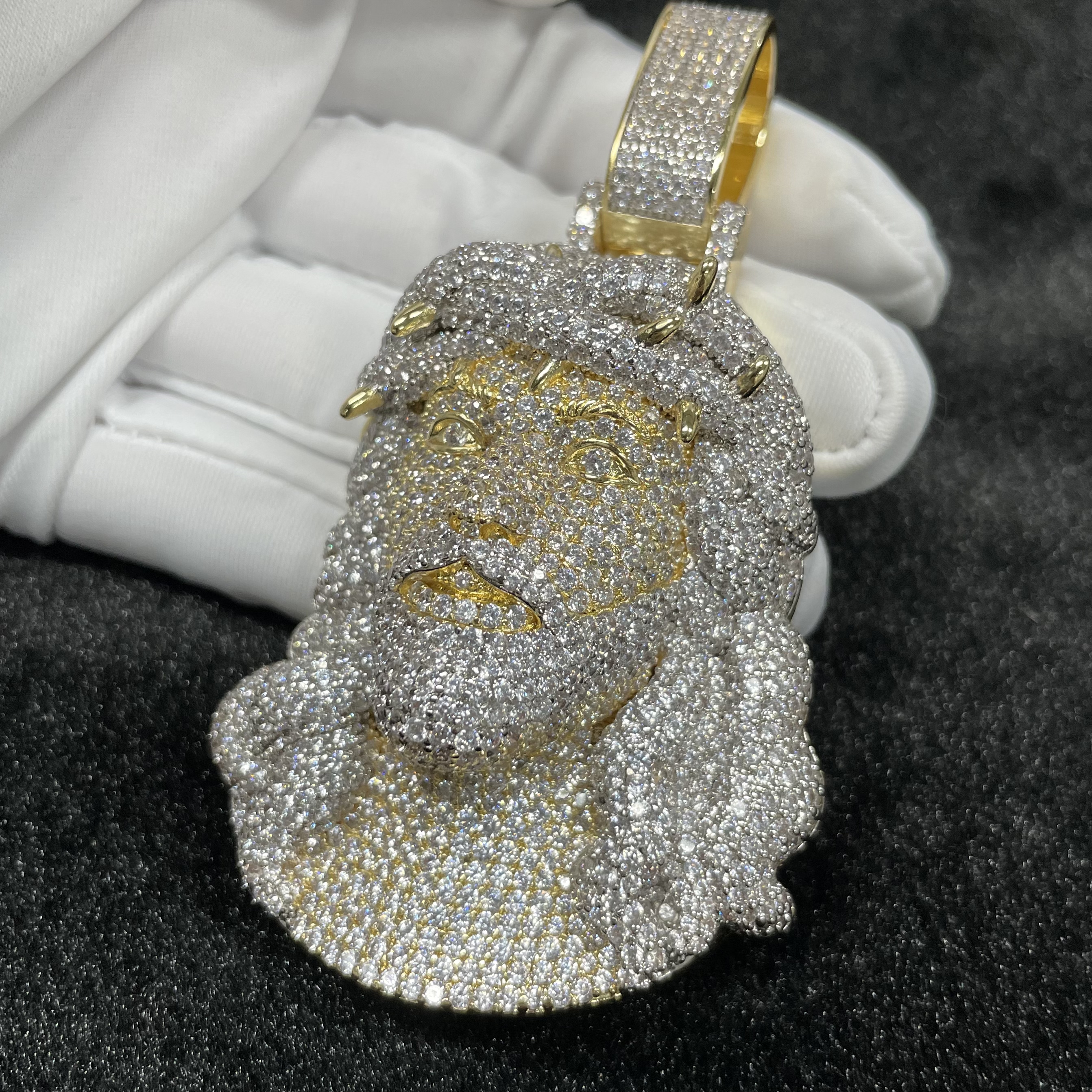 Moissanite Thorn Headdress Jesus Pendant