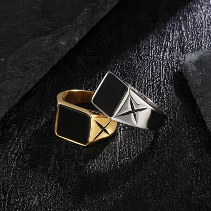 Black Agate Mens Ring in 18K Gold/White Gold