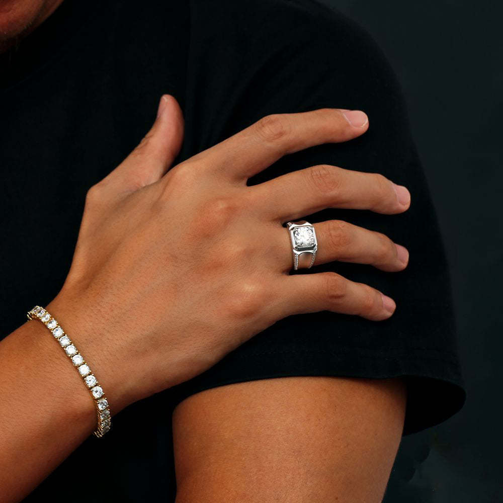 1.0 Carats VVS1 Moissanite Men Ring