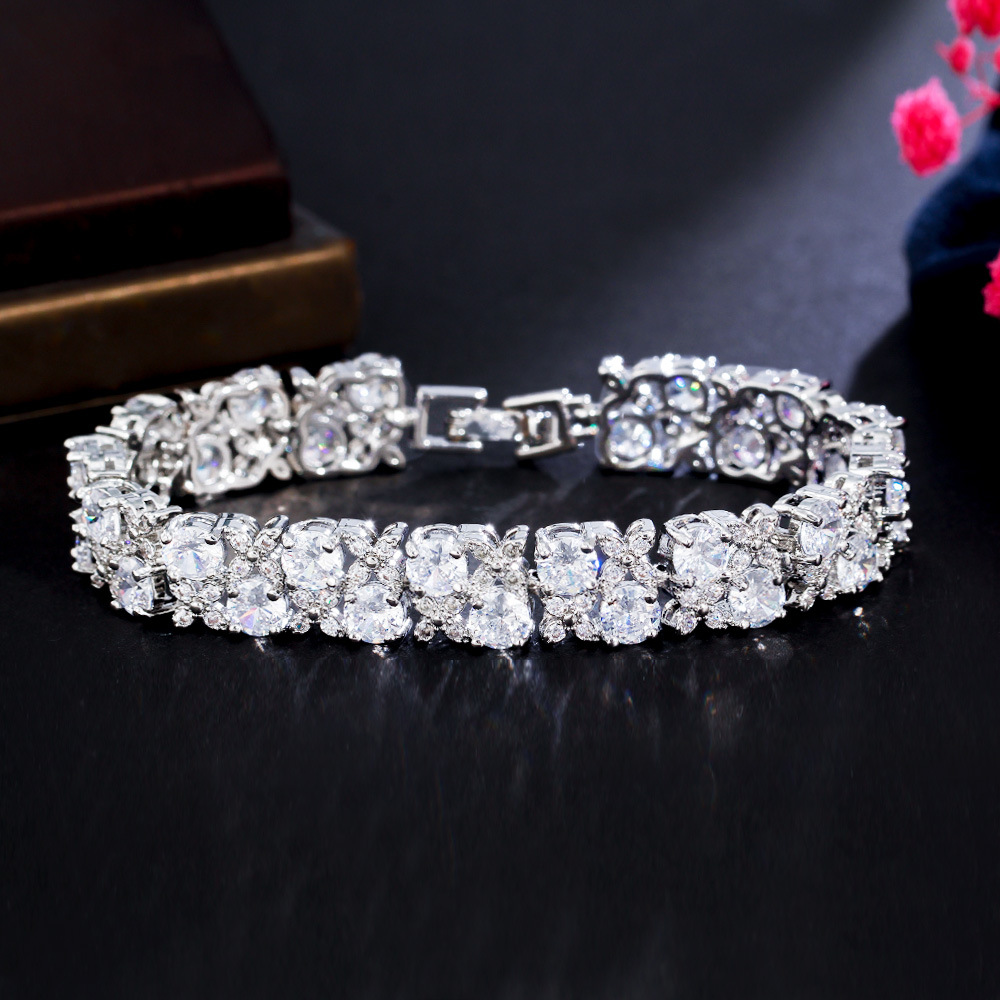 Exquisite Luxurious Moissanite Bracelet