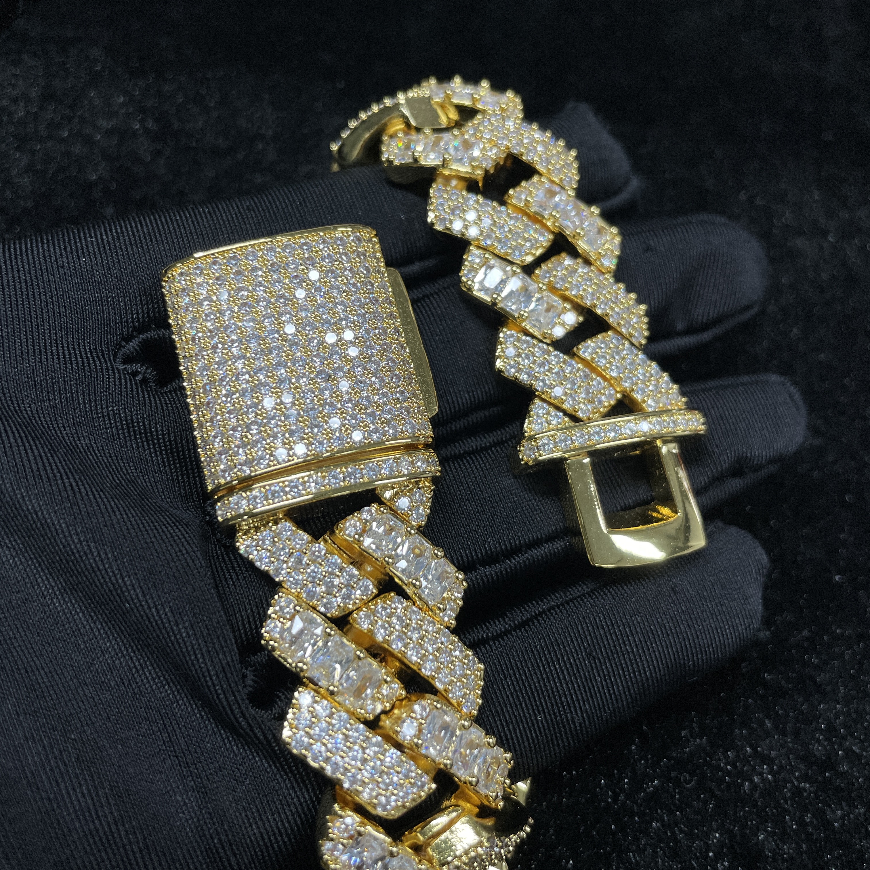 20mm Moissanite Personalized New Cuban Bracelet