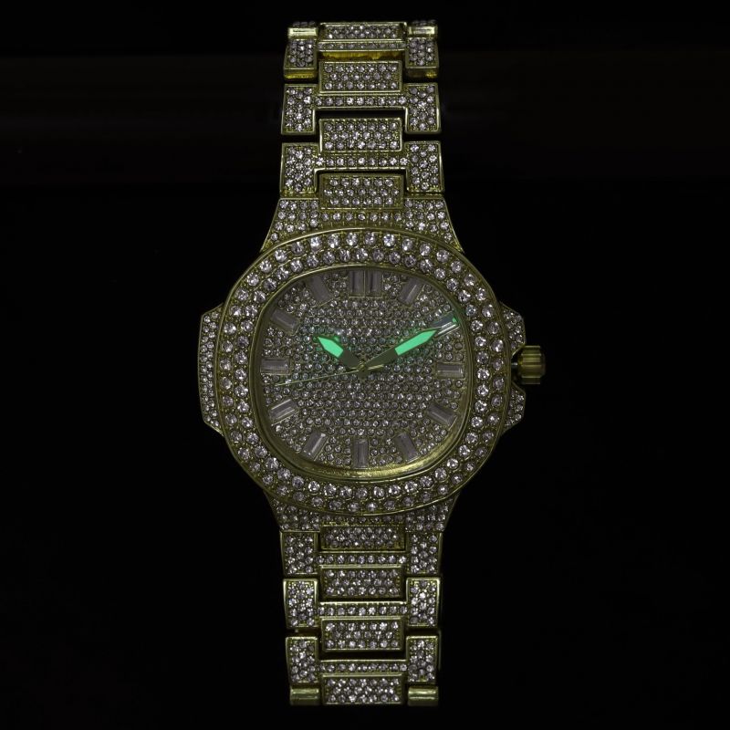 Iced Porthole Shape Luminous Watch in Gold