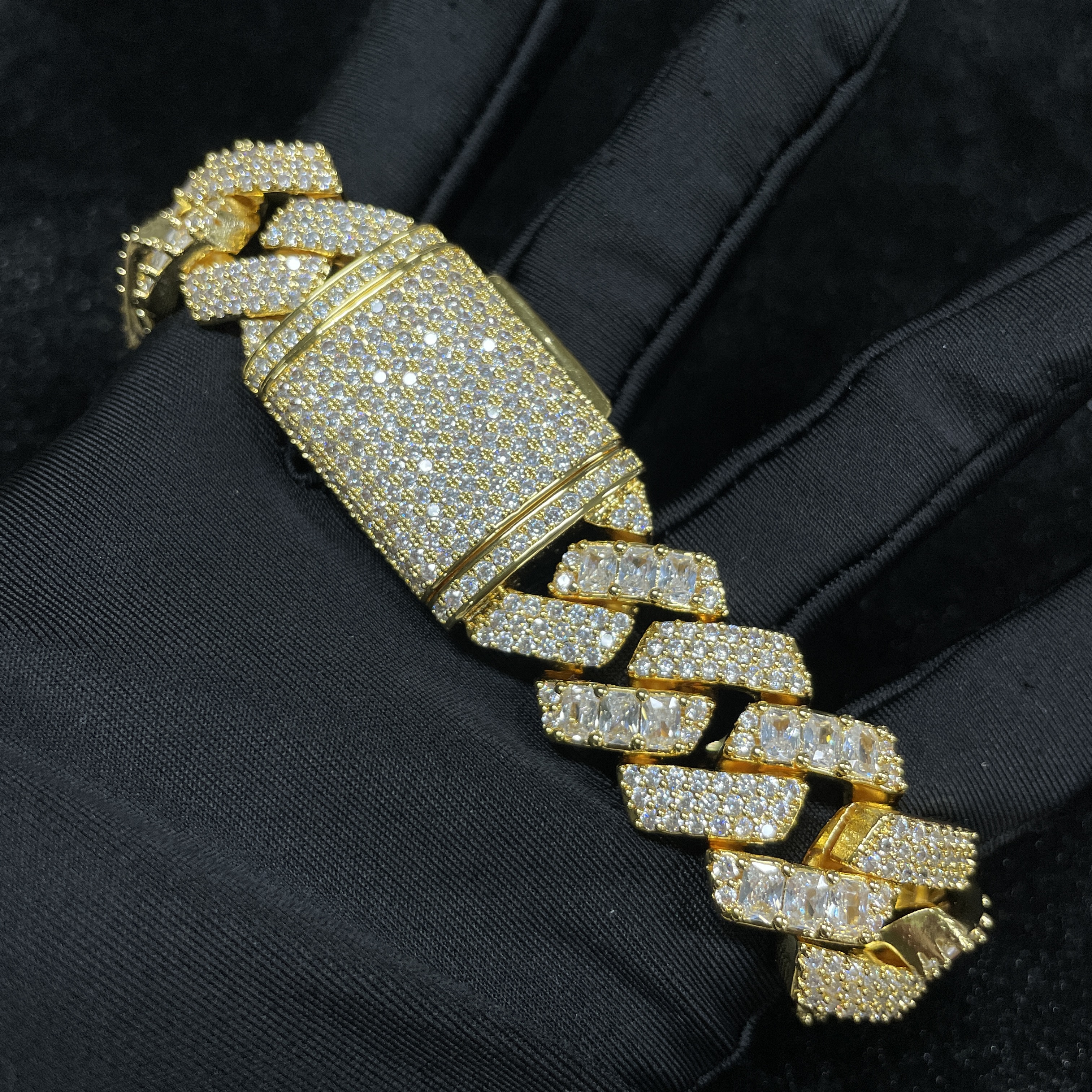 20mm Moissanite Personalized New Cuban Bracelet