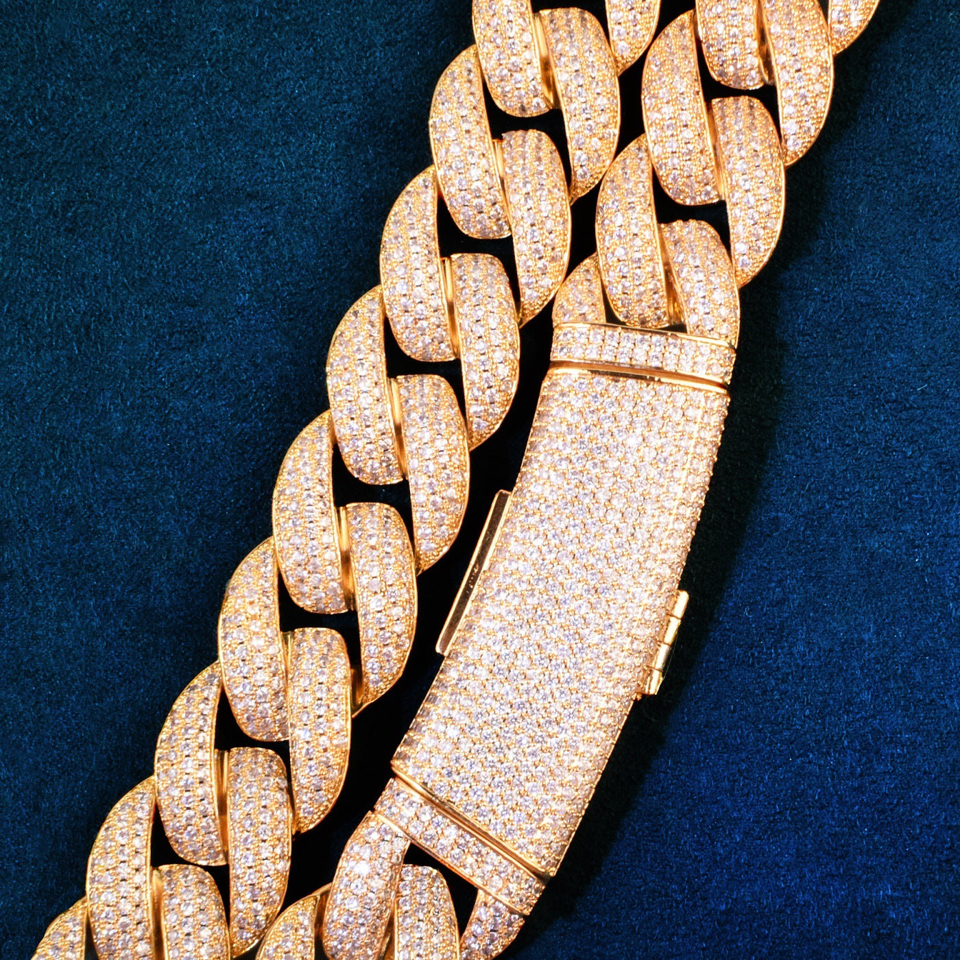 20mm Moissanite Cuban Link Chain with Extended Clasp Design