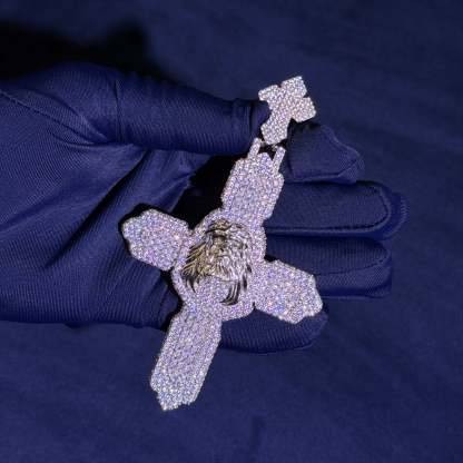 Ice-Pattern Moissanite Cross Portrait Pendant